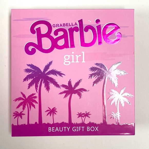 BARBIE Beauty Gift Box Lipsticks, Lip Gloss, Perfume, Lipliners, and More - Picture 2 of 5